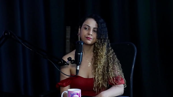 Começou pra deixar de ser CLT, não faz hard, é hétero mas grava com mulheres e é acompanhante – Charllottye (SHEER/RED)