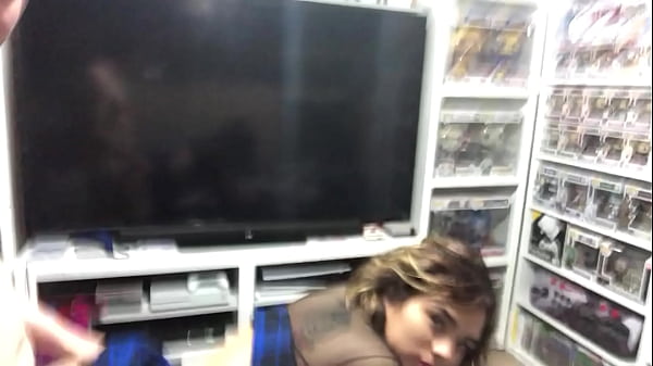 Doggystyle con la nalgona de mi hermanastra vestida de colegiala