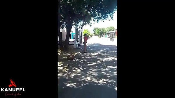 ESTABA MUY CALIENTE Y SALI A BUSCAR UNA DESCONOCIDA PARA DEJARLE EL CULO BOQUIABIERTO Y GOTEANDO SEMEN